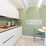 24 Via Giardini Apartamento