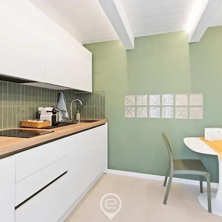 24 Via Giardini Appartement